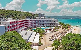 Grand Decameron Cornwall Beach, A Trademark All-inclusive Resort