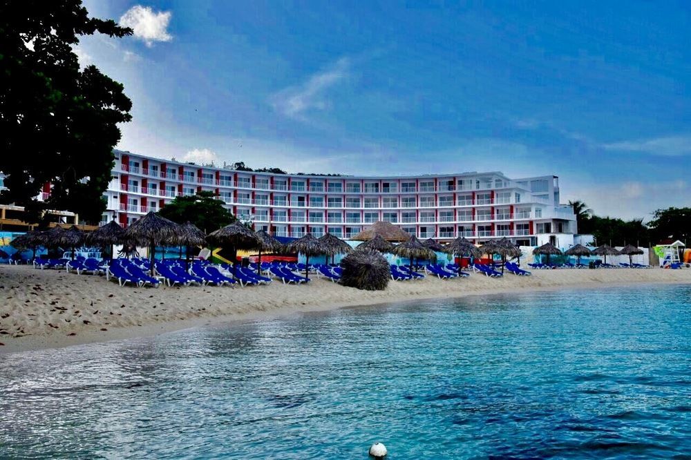 Grand Decameron Cornwall Beach, A Trademark All-Inclusive Resort Montego Bay Exterior foto