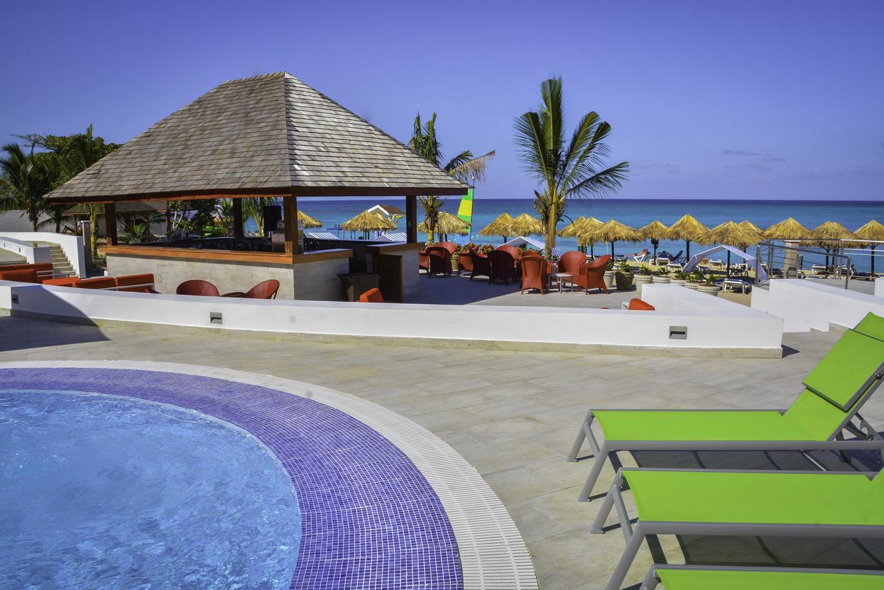 Grand Decameron Cornwall Beach, A Trademark All-Inclusive Resort Montego Bay Exterior foto