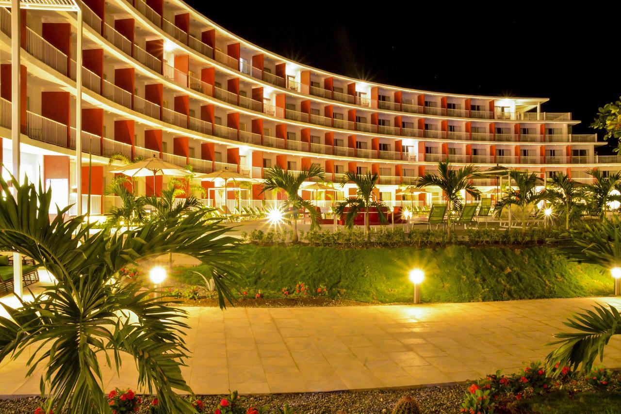 Grand Decameron Cornwall Beach, A Trademark All-Inclusive Resort Montego Bay Exterior foto