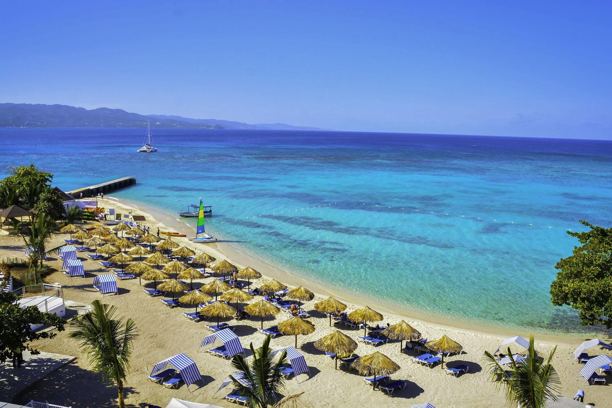 Grand Decameron Cornwall Beach, A Trademark All-Inclusive Resort Montego Bay Exterior foto