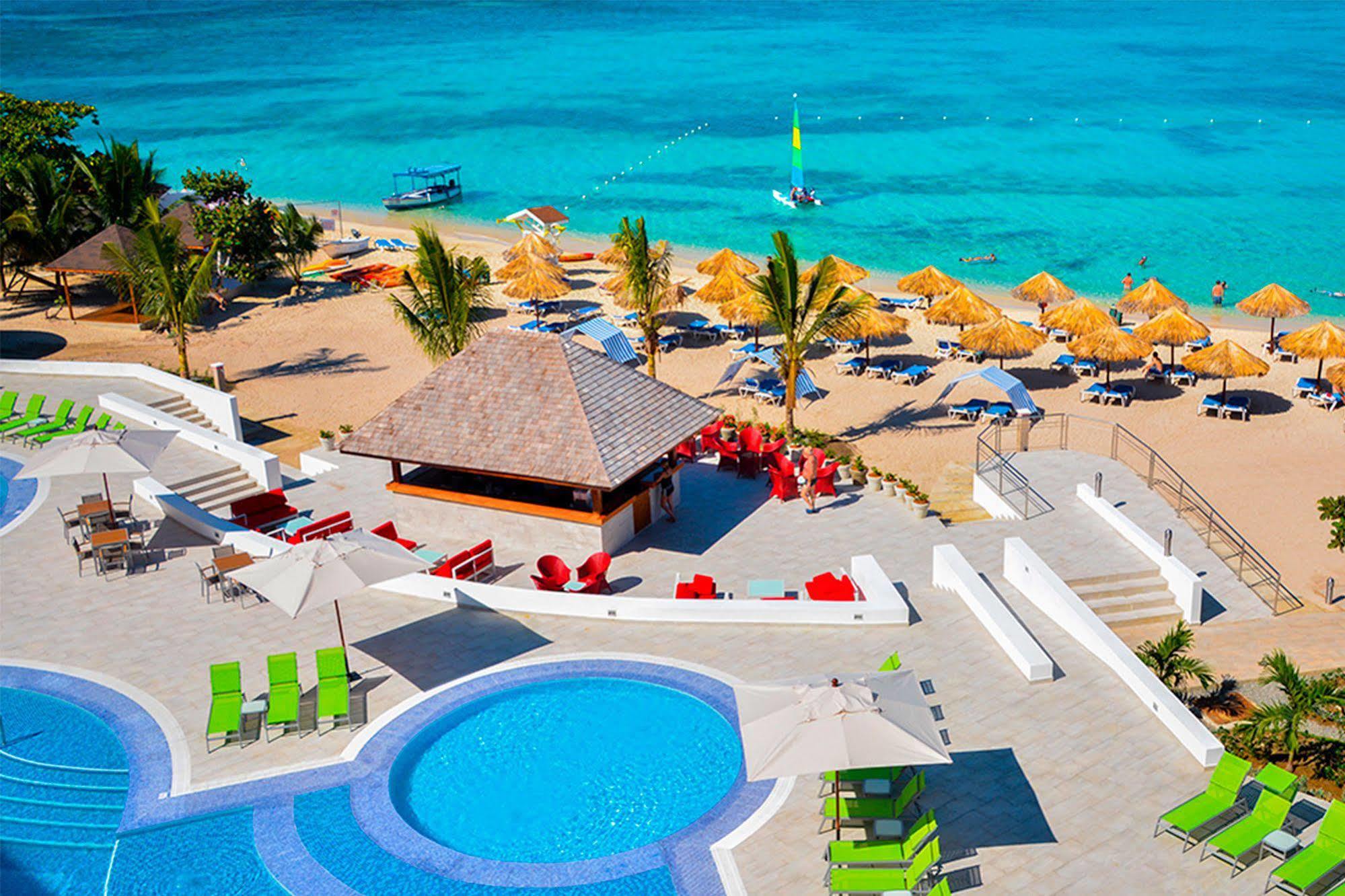 Grand Decameron Cornwall Beach, A Trademark All-Inclusive Resort Montego Bay Exterior foto